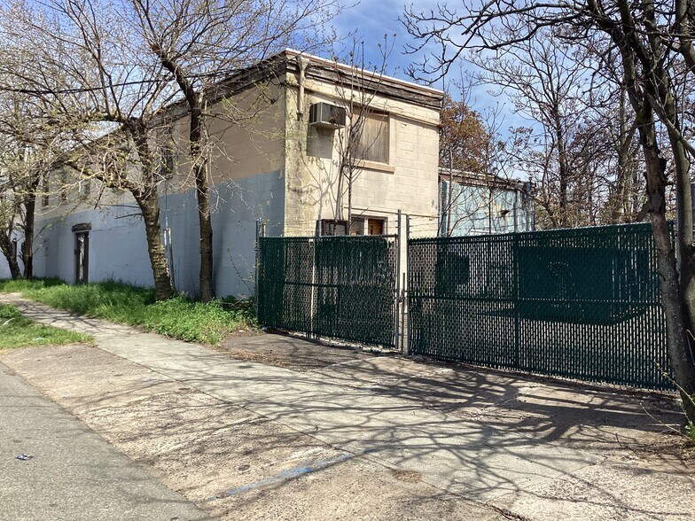 133-143 Pennsylvania Ave ave, Paterson, NJ à vendre - Photo principale - Image 1 de 8