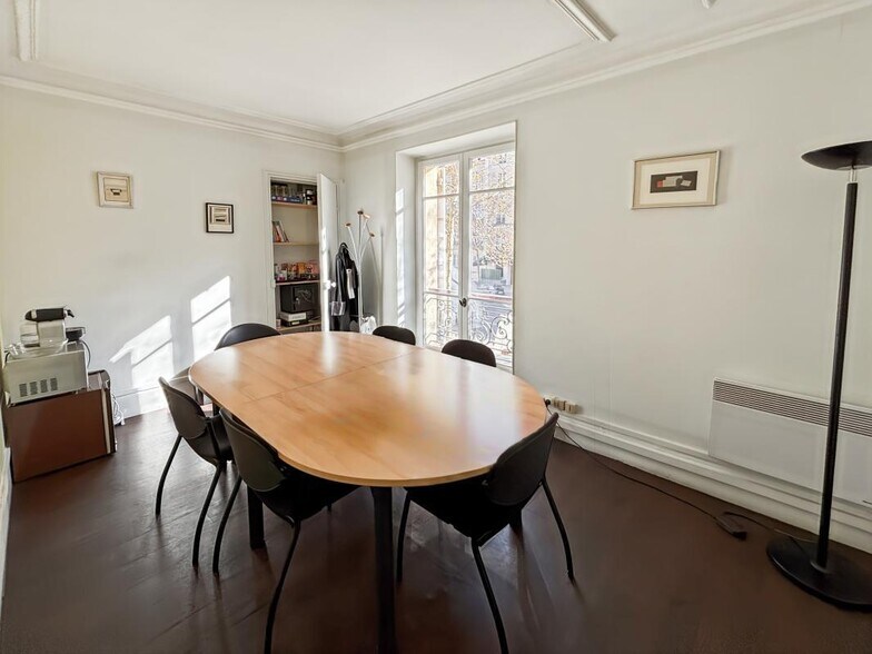 Avenue De Villiers, Paris à louer - Photo du bâtiment - Image 3 de 7