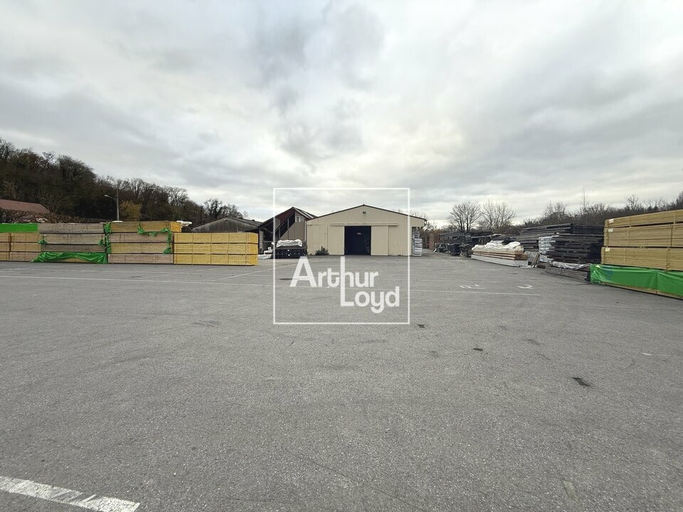 Land in Esbly for lease Building Photo- Image 1 of 5