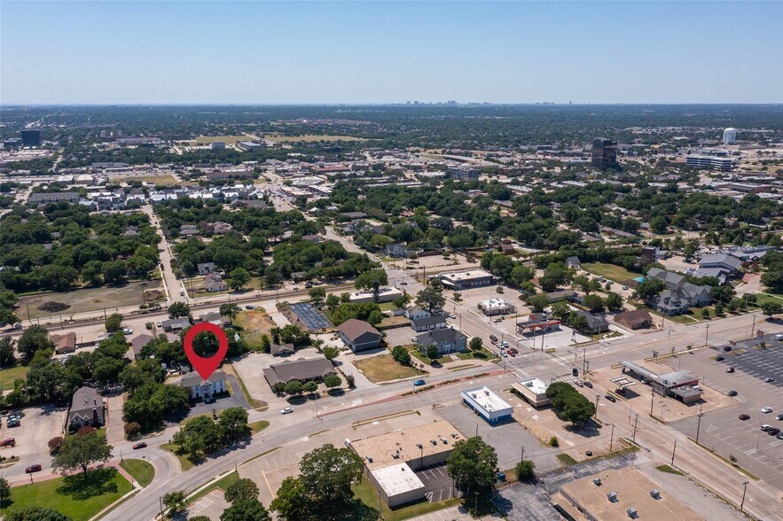 1617 K Ave, Plano, TX à vendre - Photo du bâtiment - Image 2 de 6