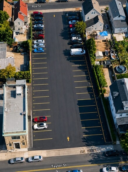 1214 Castleton Ave, Staten Island, NY for lease - Building Photo - Image 3 of 10