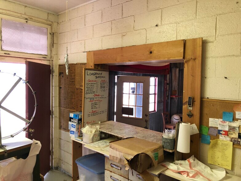 106 N State Street, Bronte, TX for sale - Interior Photo - Image 2 of 3