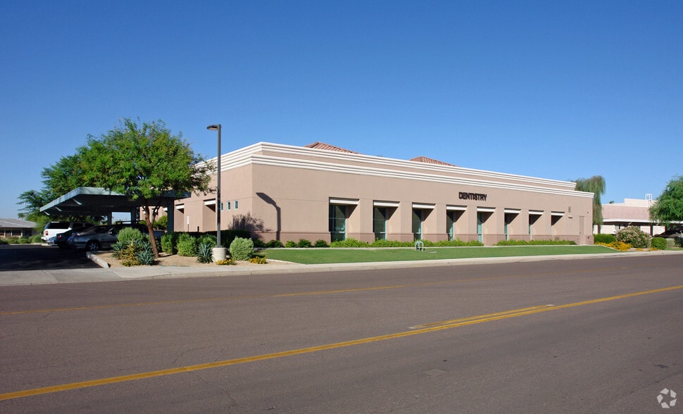 13802 W Camino Del Sol, Sun City, AZ for sale - Building Photo - Image 2 of 7