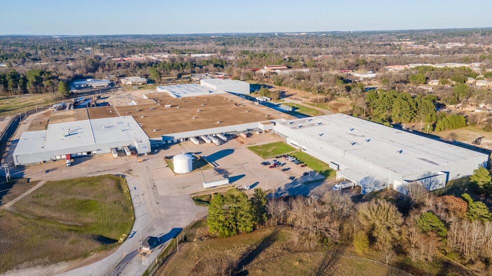 4350 W Loop 281, Longview, TX for lease - Building Photo - Image 1 of 5