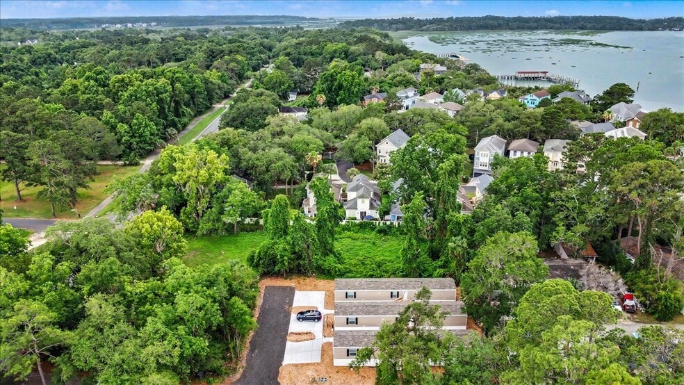 120 Red Fox Mnr, Hilton Head Island, SC for sale - Building Photo - Image 2 of 11