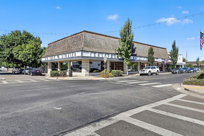 Plus de détails pour 1300-1340 Broadway Ave, Atwater, CA - Commerce de détail à louer