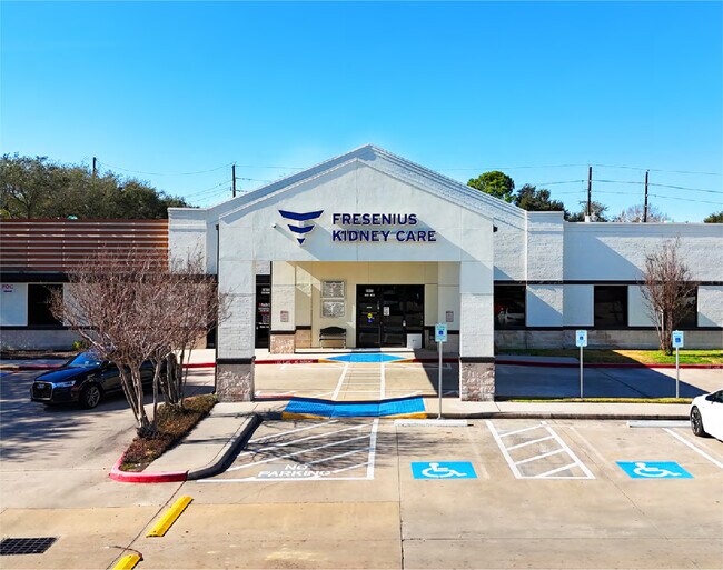 More details for 8925 N Highway 6, Houston, TX - Office for Sale