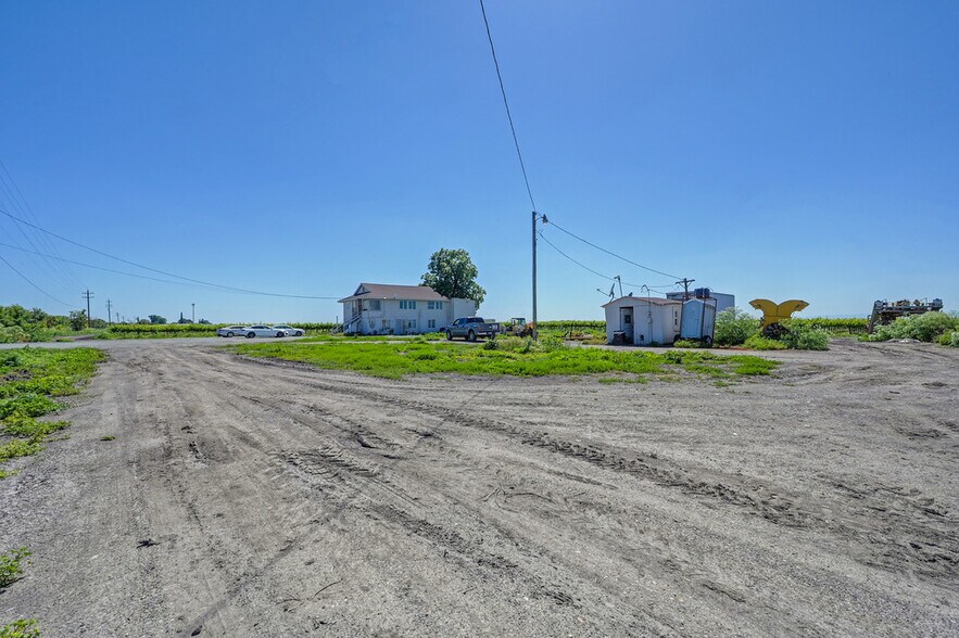 37830 Jefferson Blvd, Clarksburg, CA à vendre - Photo du bâtiment - Image 2 de 42