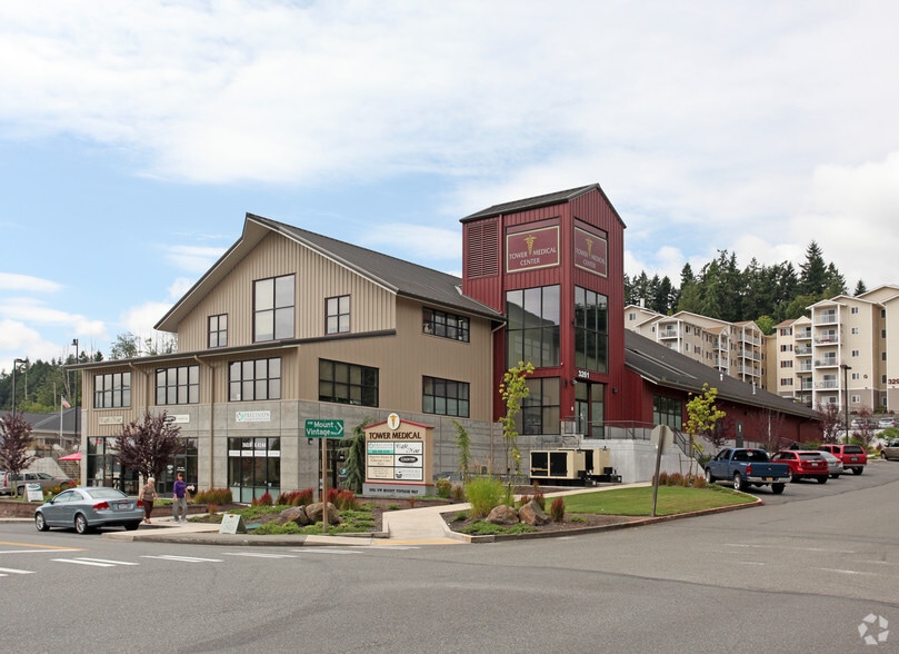 3261 NW Mount Vintage Way, Silverdale, WA for lease - Primary Photo - Image 1 of 3