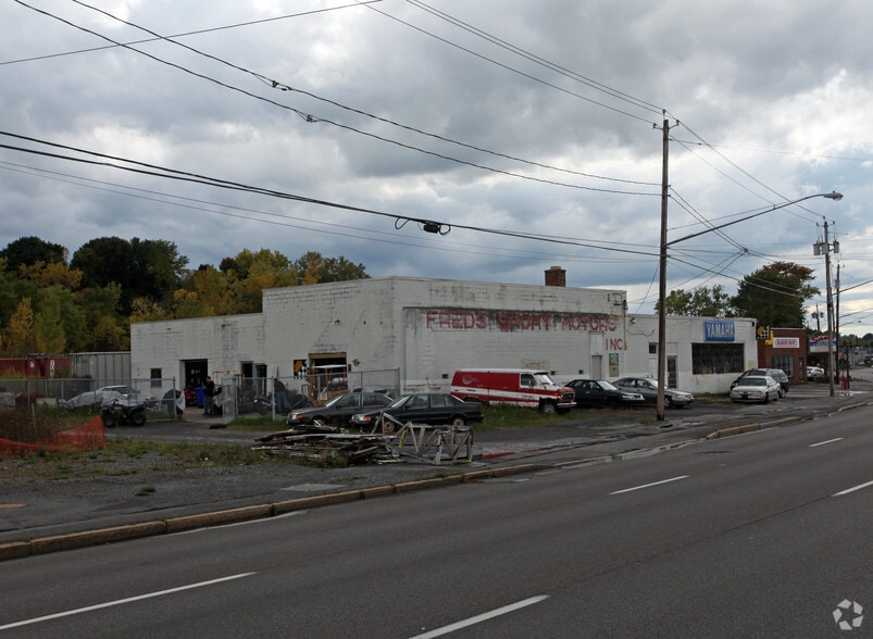 2156 Erie Blvd E, Syracuse, NY for lease - Building Photo - Image 2 of 4