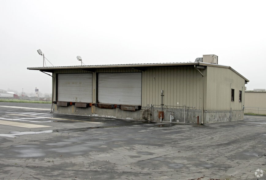 4416 S K St, Tulare, CA for lease - Building Photo - Image 3 of 3