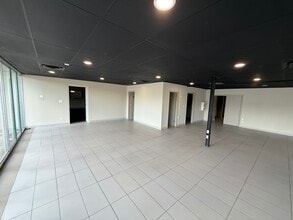 4316 118 Ave NW, Edmonton, AB for lease Interior Photo- Image 2 of 7