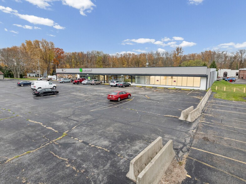 6704-6720 N Ridge Rd, Madison, OH à vendre - Photo du bâtiment - Image 3 de 19