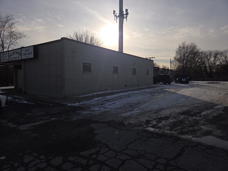 2740 Manheim Rd, Melrose Park, IL à louer - Photo du bâtiment - Image 3 de 3