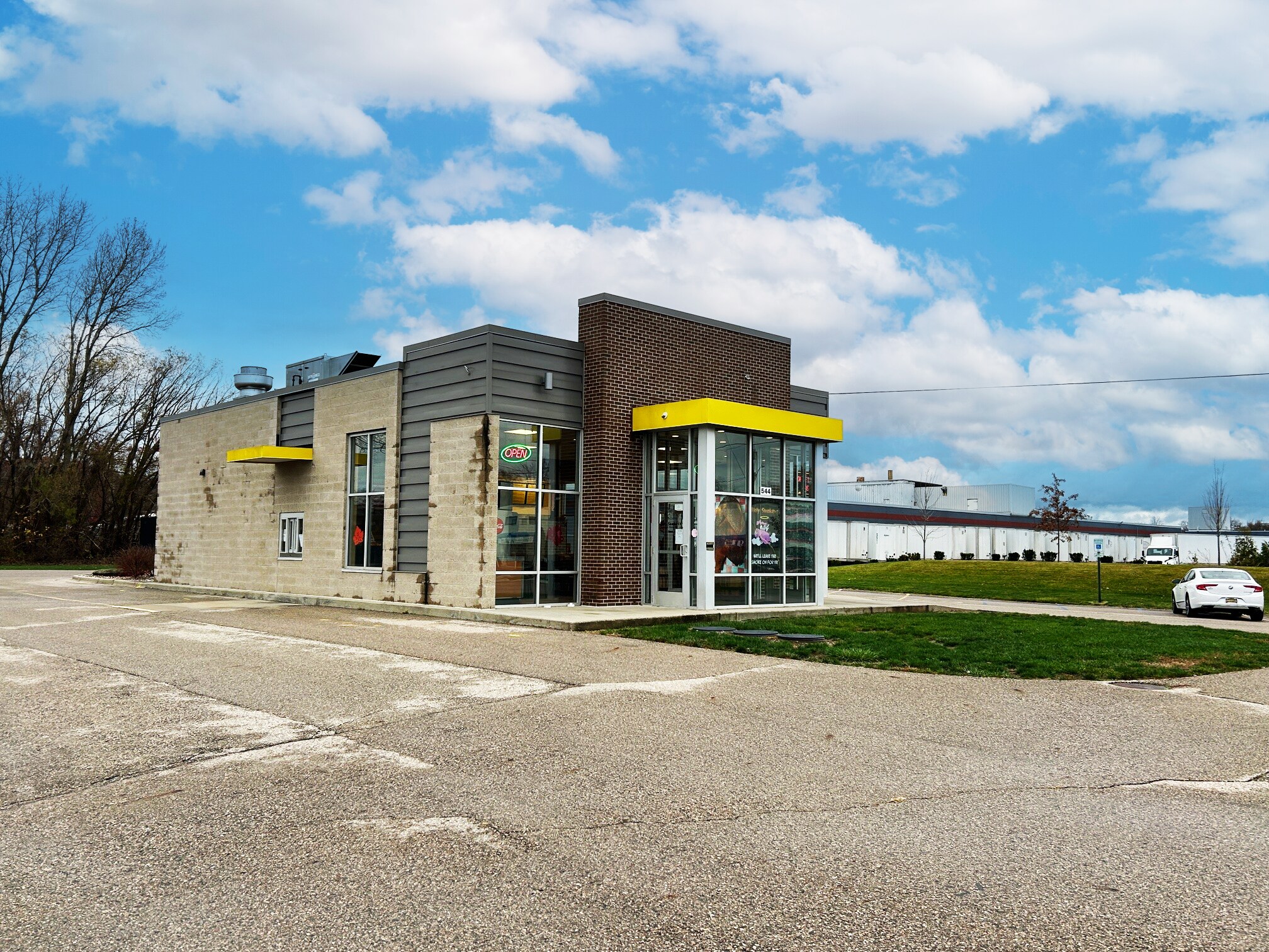 544 E 8th St, Holland, MI for lease Building Photo- Image 1 of 5