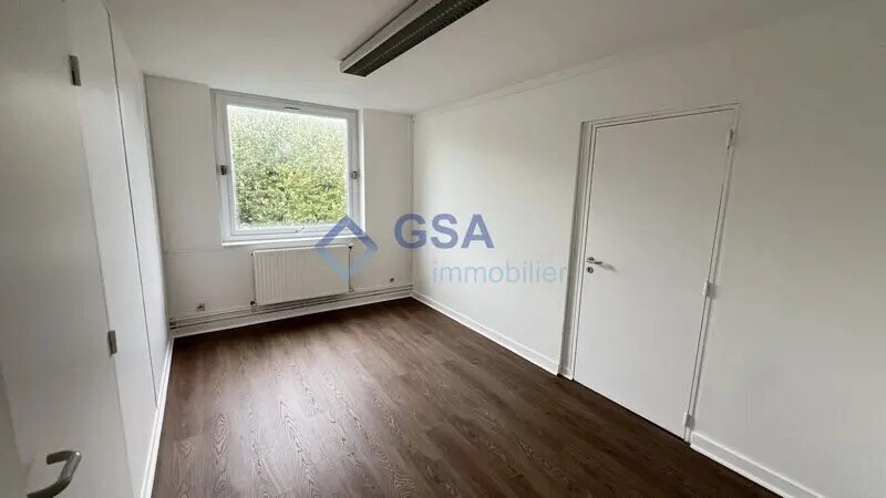 Bureau dans Évry-Courcouronnes à louer - Photo intérieure - Image 2 de 6