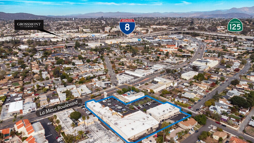 8675-8697 La Mesa Blvd, La Mesa, CA à louer - Photo du bâtiment - Image 3 de 5