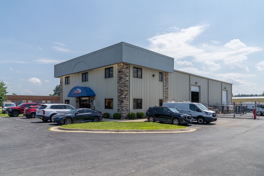 10015 Lickinghole Rd, Ashland, VA for sale - Building Photo - Image 2 of 7