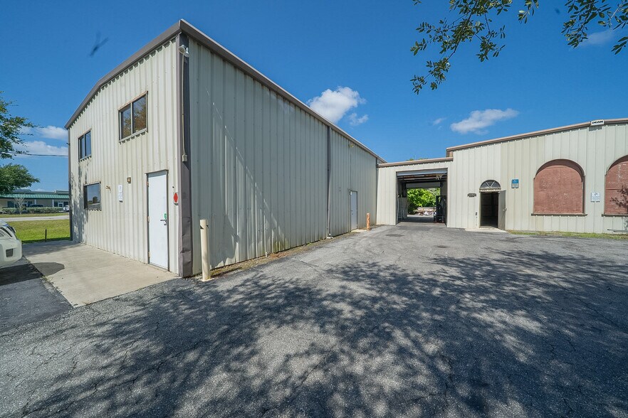 1731 Manzana Ave, Punta Gorda, FL à louer - Photo du bâtiment - Image 3 de 17