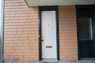 215 N San Mateo Dr, San Mateo, CA for lease Interior Photo- Image 1 of 25