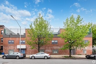 33 Somers St, Brooklyn, NY for lease Building Photo- Image 1 of 19