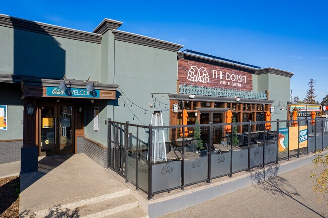 Plus de détails pour 3820 & 3804 - 17 Avenue SW – Commerce de détail à vendre, Calgary, AB