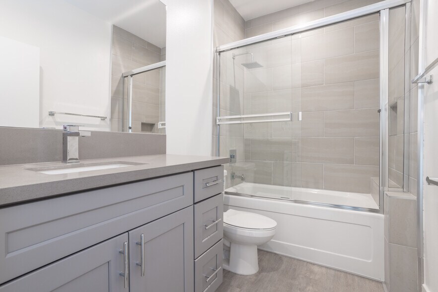 12647-12649 N Bradley Ave, Sylmar, CA à vendre - Photo intérieure - Image 3 de 30