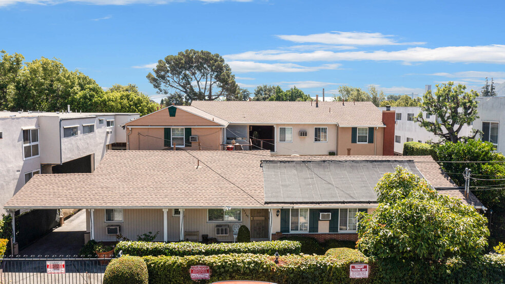 4918 Cahuenga Blvd, North Hollywood, CA for sale - Building Photo - Image 1 of 1