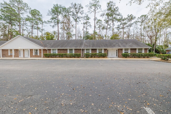 Plus de détails pour 3810 Williamsburg Park Blvd, Jacksonville, FL - Bureau aux enchères