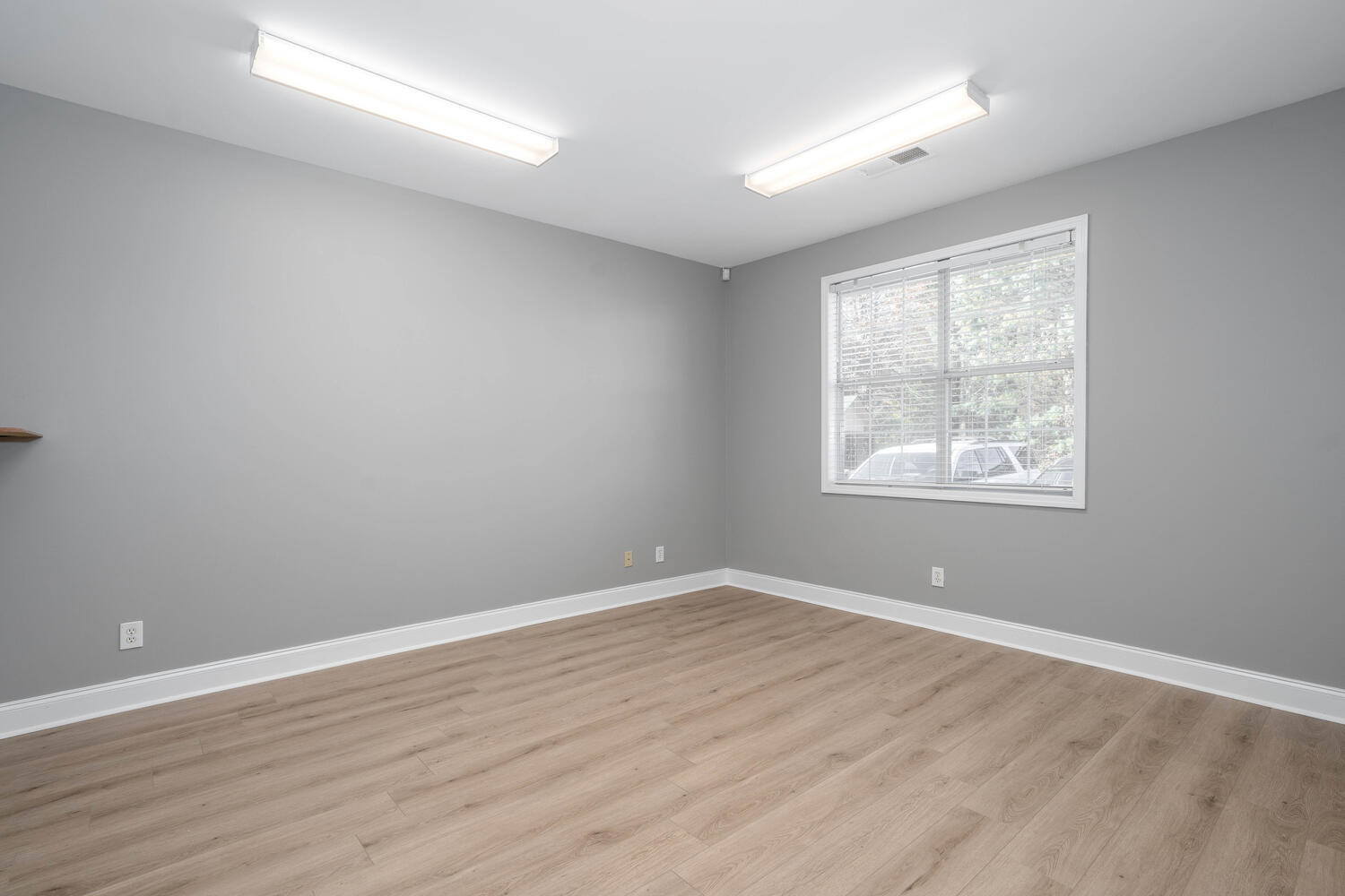 800 Kennesaw Ave, Marietta, GA à louer Photo principale- Image 1 de 2