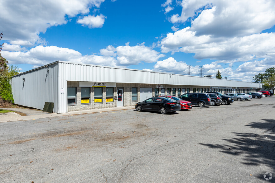 2285 St Laurent Blvd, Ottawa, ON for lease - Primary Photo - Image 1 of 4