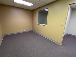 1550 N Northwest Hwy, Park Ridge, IL for lease Interior Photo- Image 2 of 3