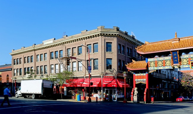 More details for 1624-1628 Government St, Victoria, BC - Retail for Lease