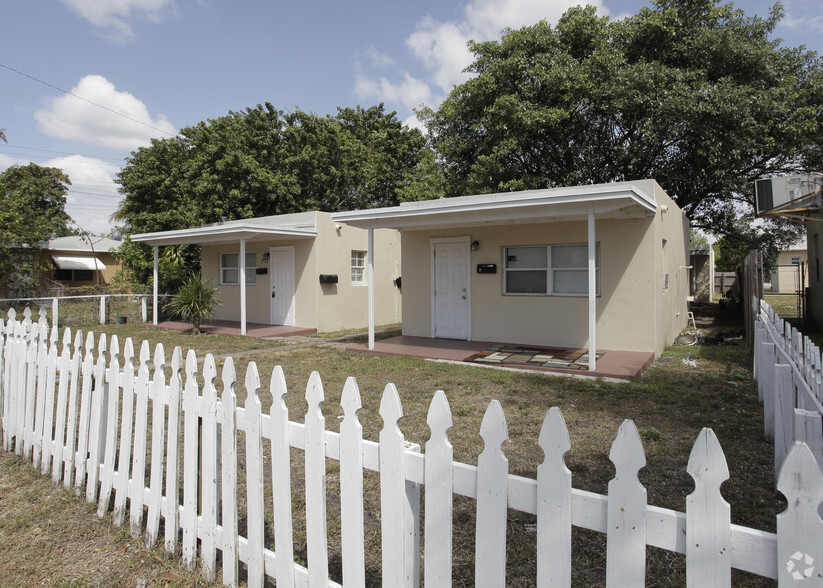 2133 Coolidge St, Hollywood, FL for sale - Primary Photo - Image 1 of 1