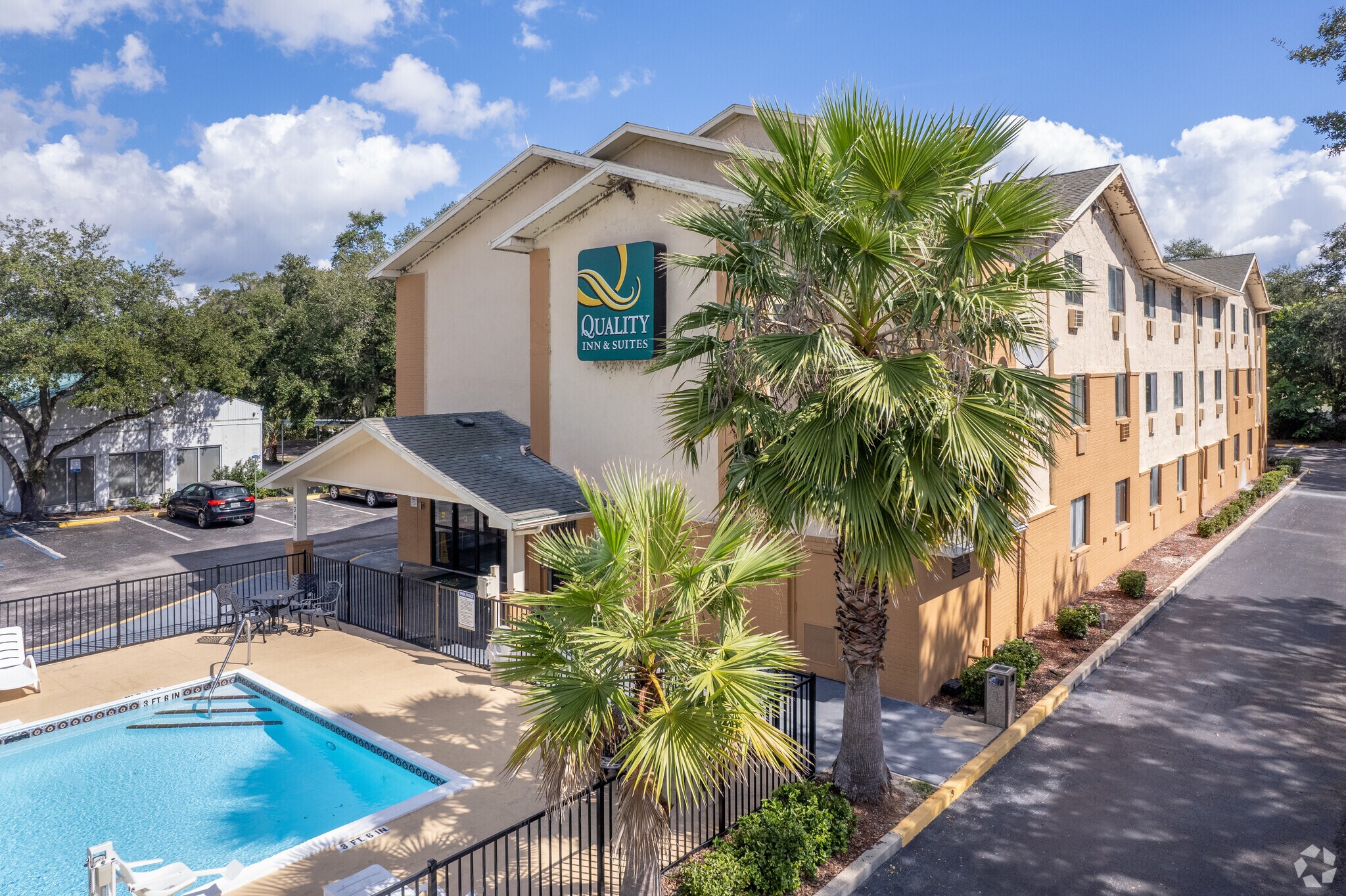 1392 W North Blvd, Leesburg, FL for sale Building Photo- Image 1 of 1