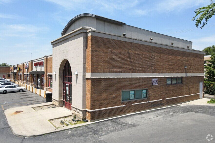 4000-4046 W Roosevelt Rd, Chicago, IL à vendre - Photo du bâtiment - Image 3 de 5