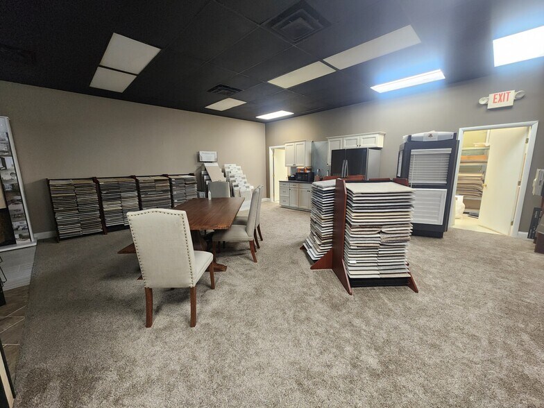 159 Lichfield Blvd, Fredericksburg, VA à louer - Photo du bâtiment - Image 3 de 15