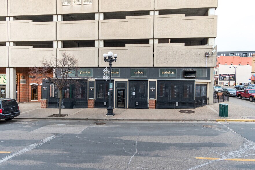 227-231 Main St, La Crosse, WI à vendre - Photo du bâtiment - Image 3 de 27