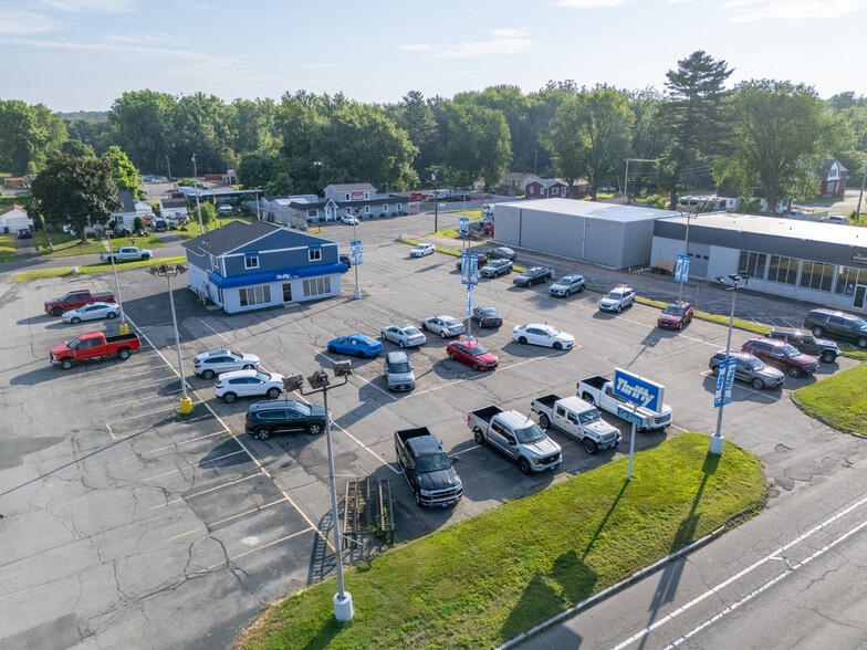 300 E Main St, Westfield, MA for sale - Building Photo - Image 3 of 12