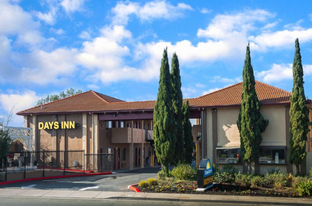 Days Inn by Wyndham Pinole Berkeley - Services immobiliers commerciaux