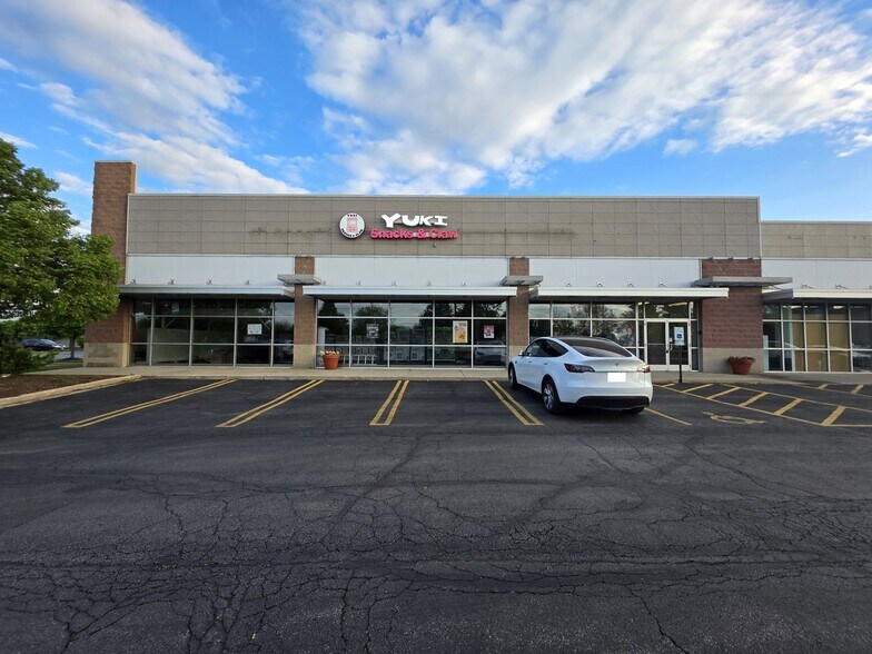 600 E North Ave, Carol Stream, IL à louer - Photo du bâtiment - Image 2 de 16