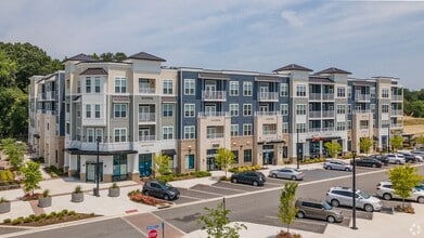 Bridgeport Way & Knotts Point Lane, Suffolk, VA à louer Photo du bâtiment- Image 2 de 8