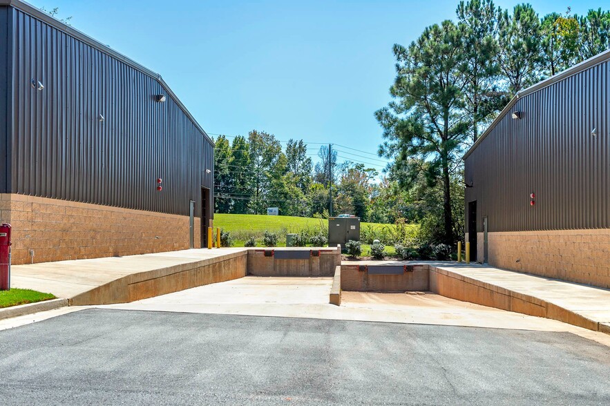 200 Charles Ct, McDonough, GA for lease - Building Photo - Image 3 of 4