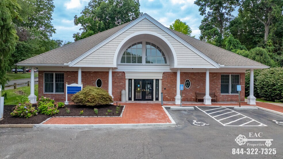 887 Bridgeport Ave, Shelton, CT à louer - Photo du bâtiment - Image 3 de 32