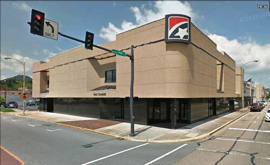 235 Center St, Kingsport, TN for lease - Primary Photo - Image 1 of 4