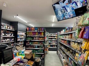 73 High St, London for lease Interior Photo- Image 2 of 6