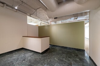 850 W Jackson Blvd, Chicago, IL for lease Interior Photo- Image 2 of 10