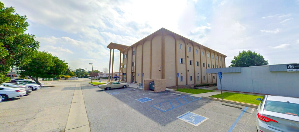 933 S Sunset Ave, West Covina, CA for lease - Building Photo - Image 3 of 4