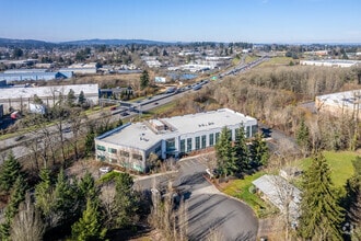 7650 SW Beveland St, Tigard, OR - AERIAL  map view