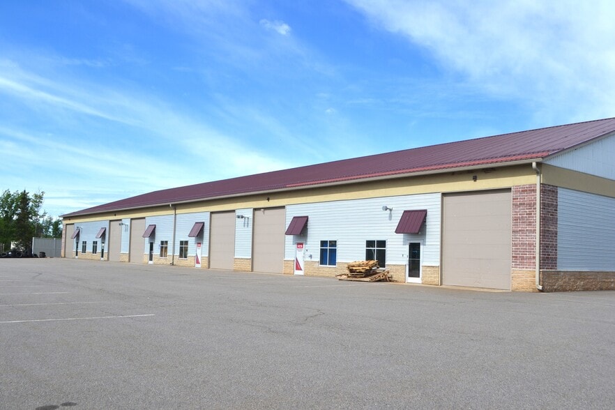 4105 Transport Way, Weston, WI à vendre - Photo du bâtiment - Image 3 de 12